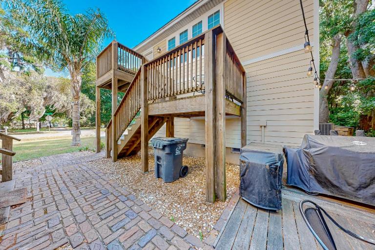 Charming apartment with beautiful marsh views and shared patio - B&B Fernandina Beach