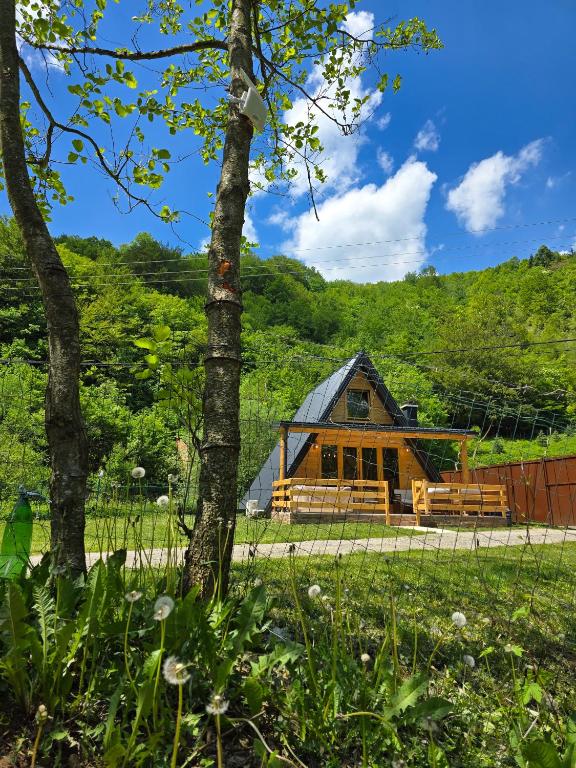Riverside A-Frame Escape - B&B Sarajevo