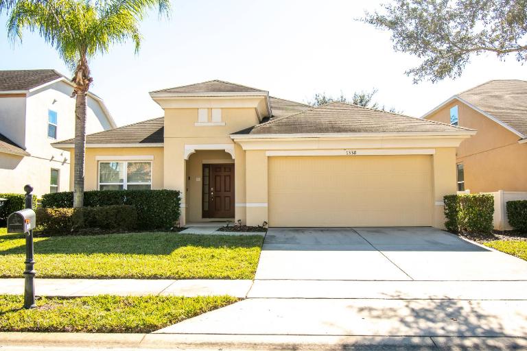 4BR Disney Area Pool Home wSpa Game Room Gated - B&B Davenport
