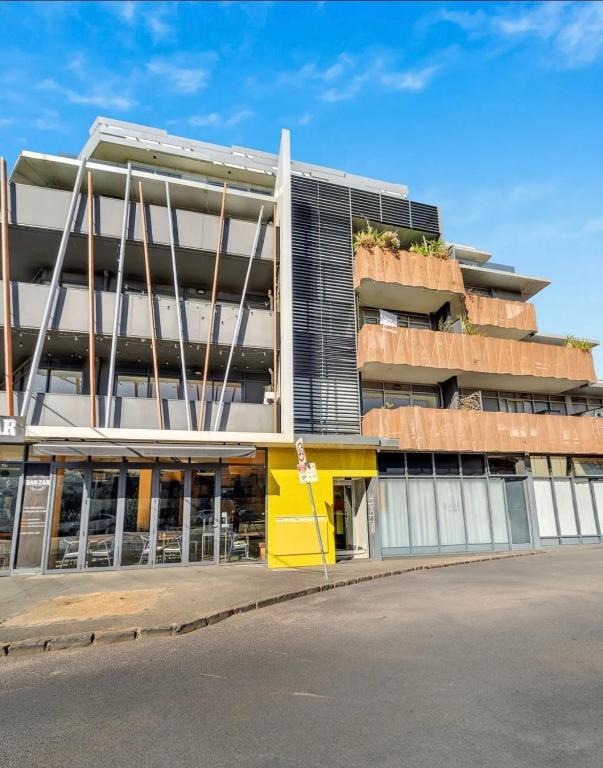Beachside Modern Apartment Best St Kilda Location - B&B Melbourne
