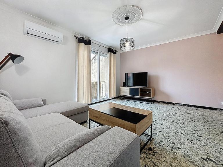 Le Cassayet - Appartement proche des Grands Buffets - Wifi et Climatisation - B&B Narbonne