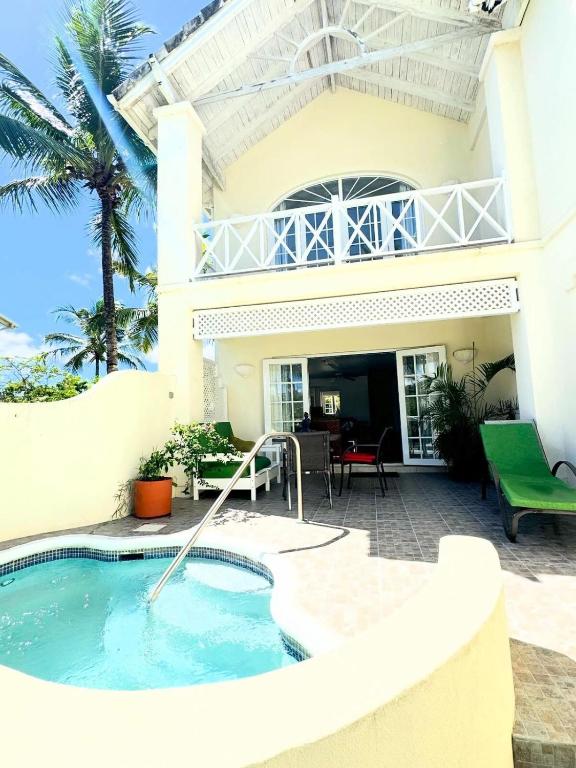 Villas on the Green Cap estate - B&B Gros Islet