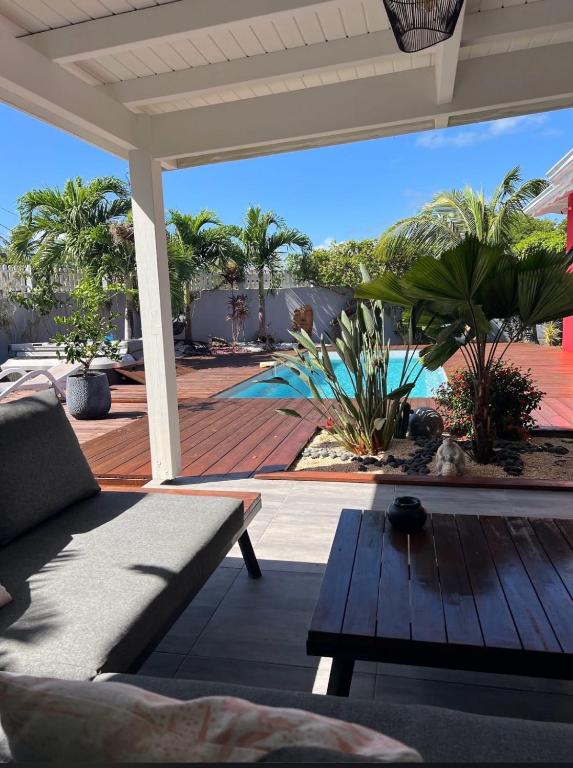 Villa St François Piscine Jacuzzi 3 Chambres 3 SDB - Ferienwohnung Saint-François