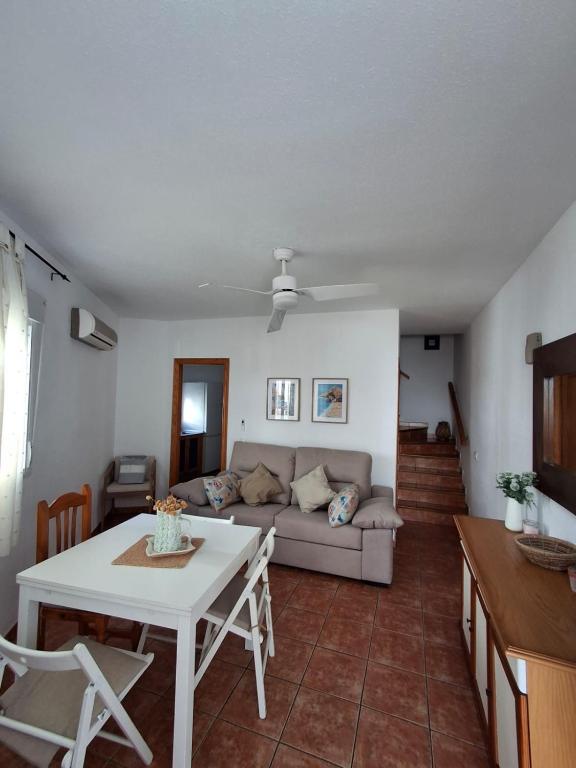 Duplex Barbados Aguamarga - Bed and Breakfast Agua Amarga