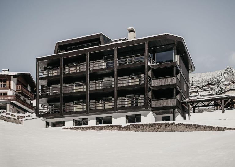 Dolomites Chalet Niuasi - B&B Ortisei