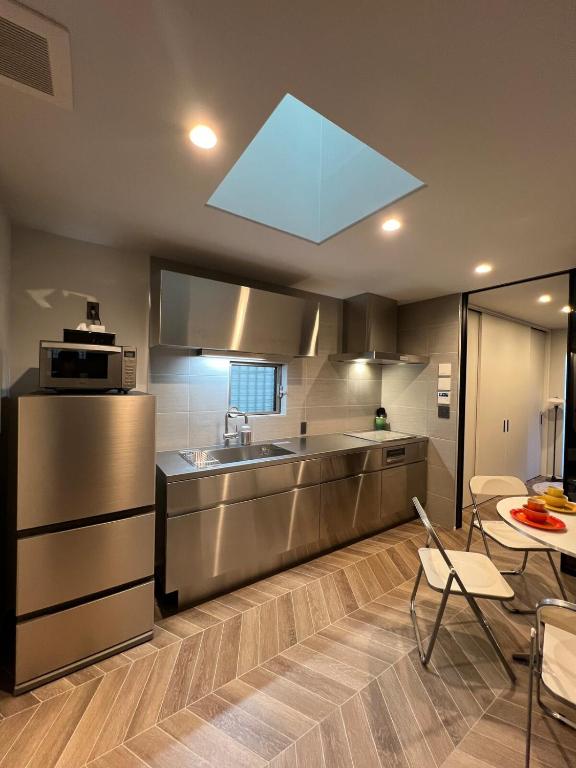 Koenji Designer House, 3 bedrooms 1&2f full house,100m2, 5min to Shinjuku - Bed and Breakfast Tokio