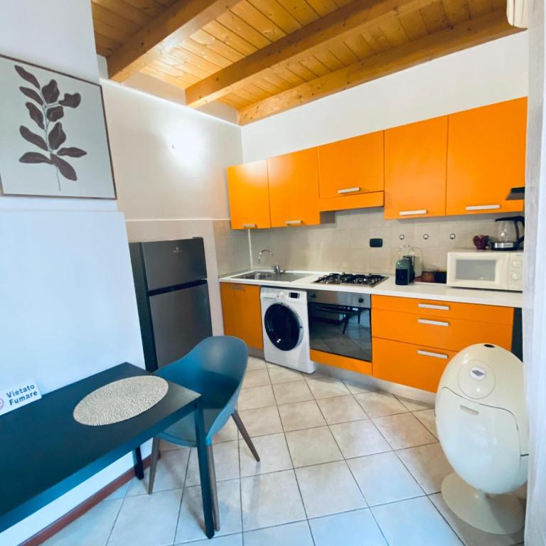 Liberamente - Gino -garage incluso - B&B Parma