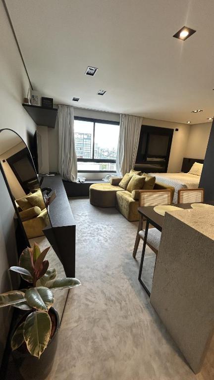 Studio moderno e completo com ótima localização - B&B Curitiba