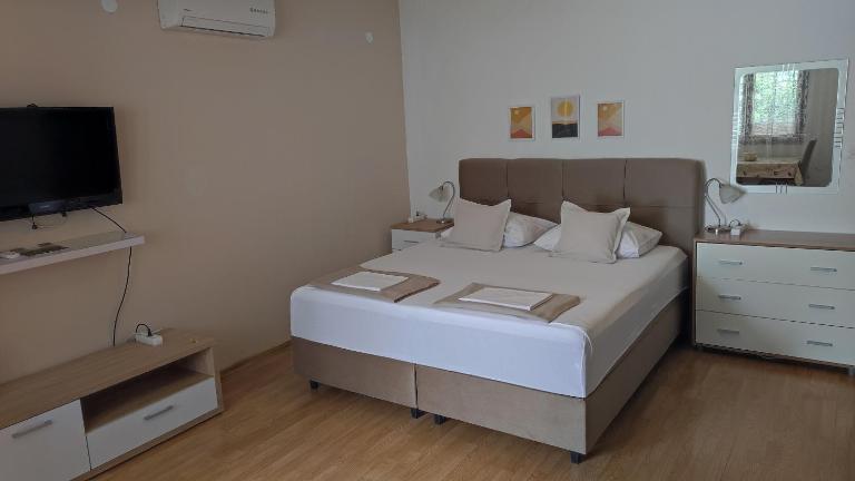 Apartmani Valentino - Bed and Breakfast Makarska