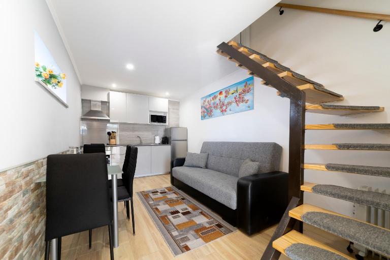 Modern Duplex Close to the Beach - Chambres d'hôtes Armação de Pêra