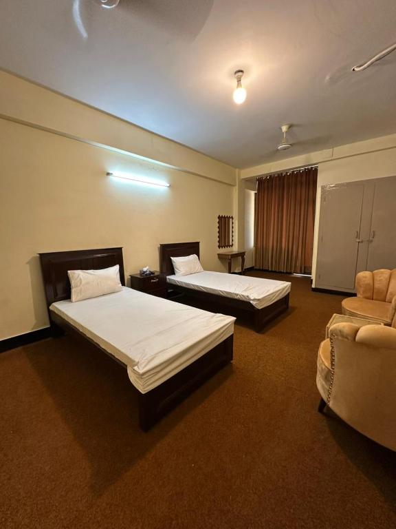 Sina Lodges and Guest house - B&B Peshawar