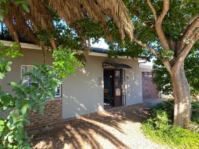 Manasseh - B&B Riversdale
