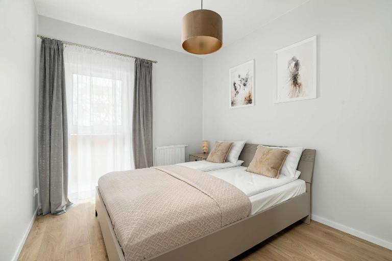 Modern Apartment with Parking & Balcony Remote Work Malta Lake Area by Renters Prestige - B&B Poznan