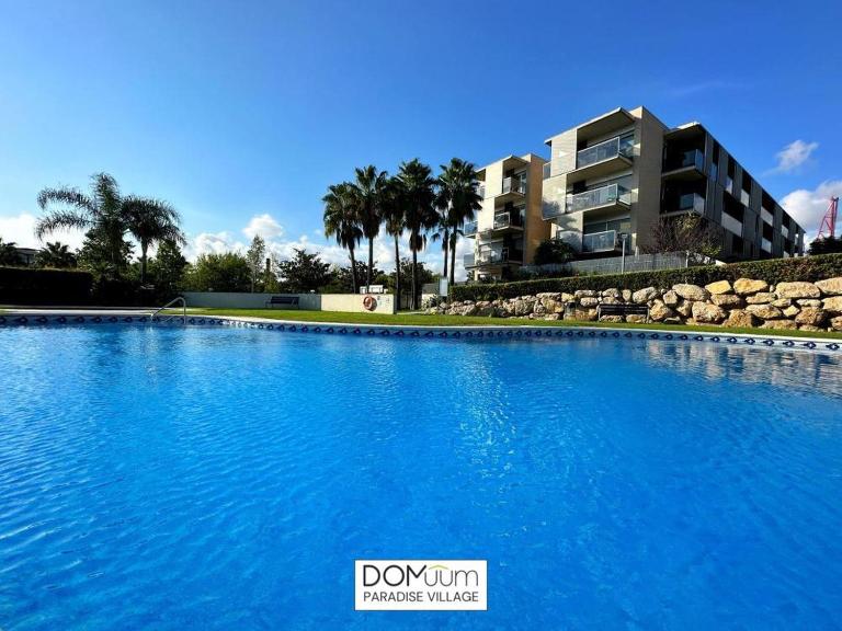 DOMuum Holidays - PARADISE VILLAGE - Bed and Breakfast Salou