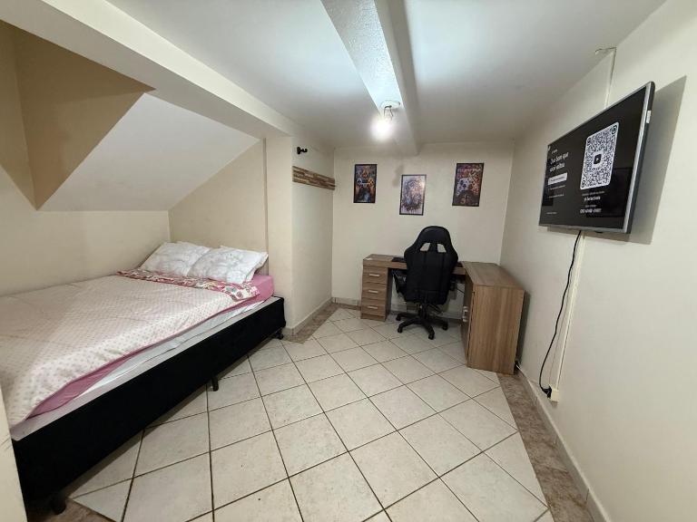 Quarto em ótima localização - B&B Botucatu
