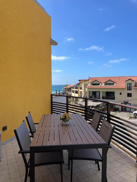 Central Santa Maria Sea view 2 Bedroomed Apartment - Bed and Breakfast Santa Maria