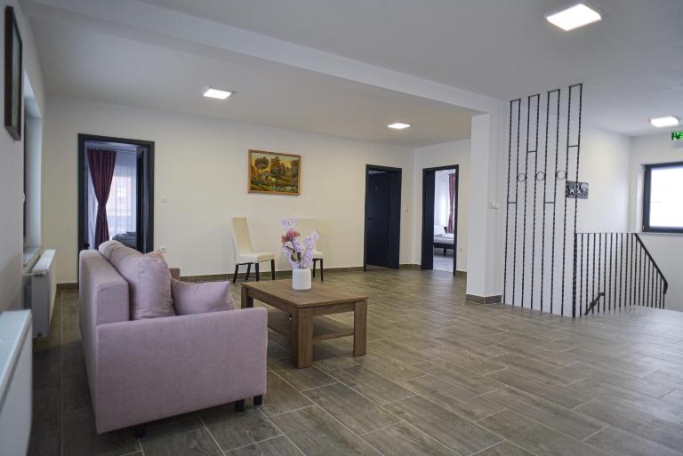 Süni Vendégház - B&B Căpâlniţa