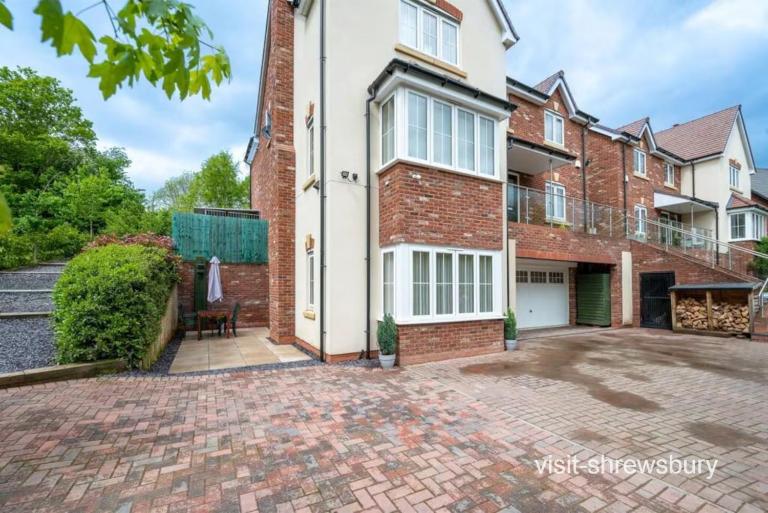 Personal En-suite - B&B Shrewsbury