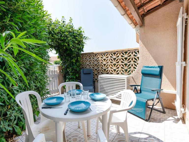 Pavillon Studio Mezzanine Climatisé Proche Plage avec Parking - FR-1-409A-37 - B&B Gruissan