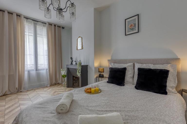 La suite impériale - Ferienwohnung Montereau-Fault-Yonne
