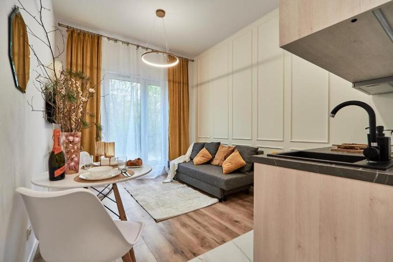 Cozy Apartment Białołęka - BOOK IT WARSAW - B&B Varsovia