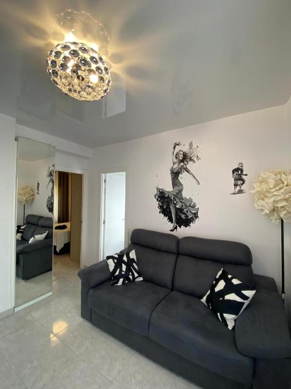 Modern Art Apartment 50m to the Beach - Ferienwohnung Los Alcázares