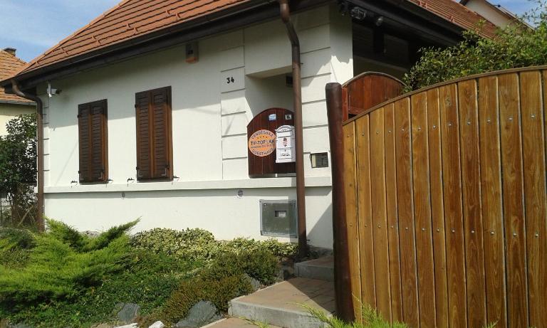 Tip-Top Lak Vendégház - B&B Szilvásvárad