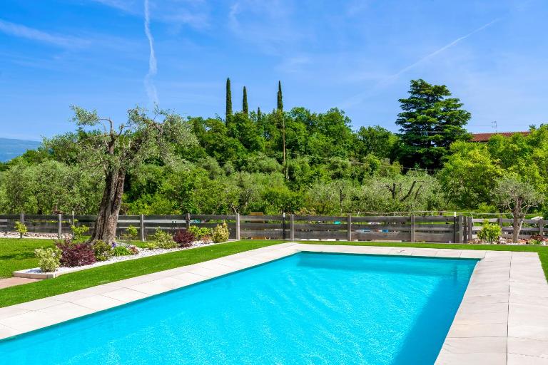 LE CALLE - Peaceful Nature Retreat with Pool & Forest Walks - Chambres d'hôtes Roina