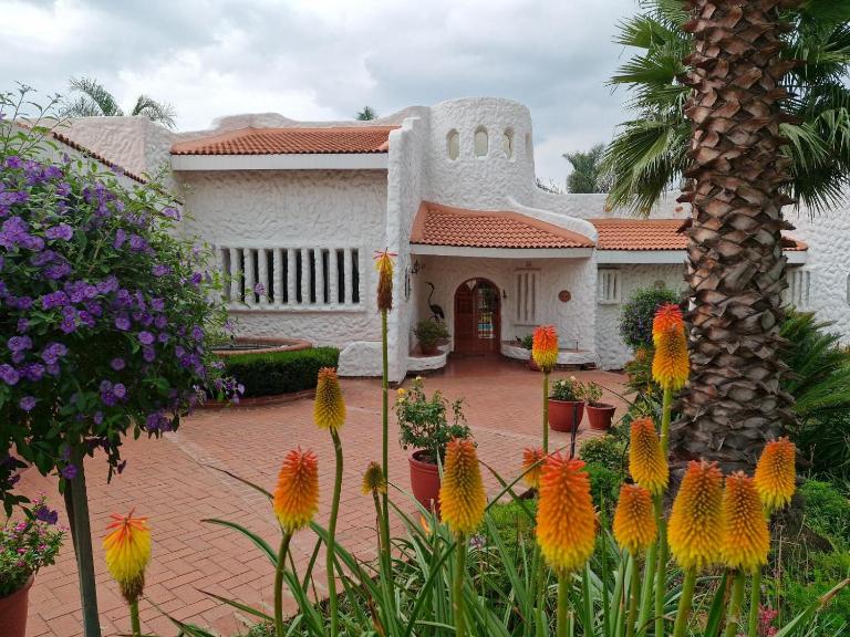 Villa Sardinia Guest House - Chambres d'hôtes Midrand