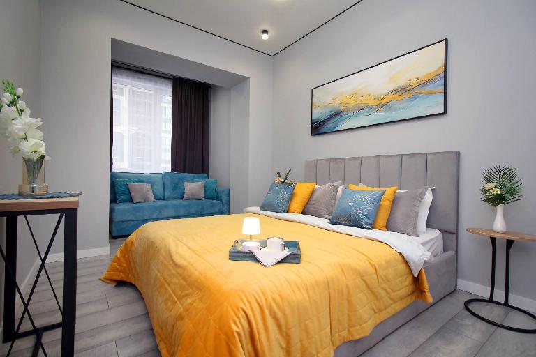 Topaz Residence Euro-3, Comfort City MEGA - Chambres d'hôtes Almaty