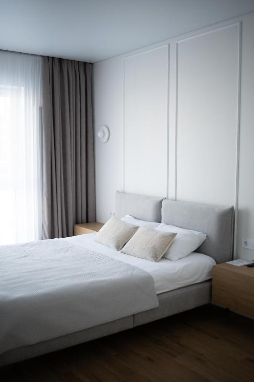 Видові апартаменти з видом на Дніпро та басейн - B&B Cherkasy