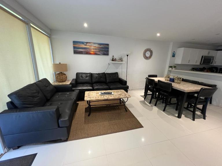 Amazing Beach Apartment - B&B South Padre Island