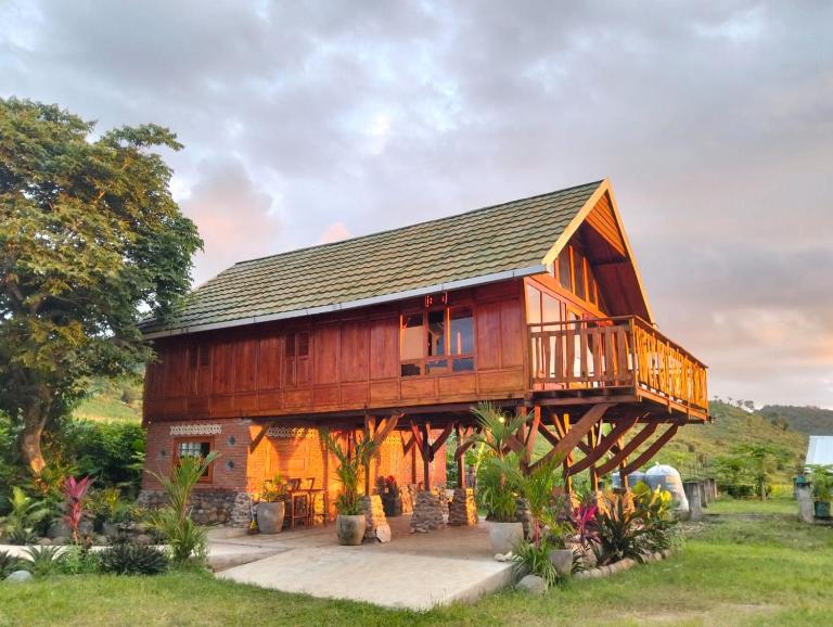 Lakey Views Sumbawa - Ferienwohnung Huu