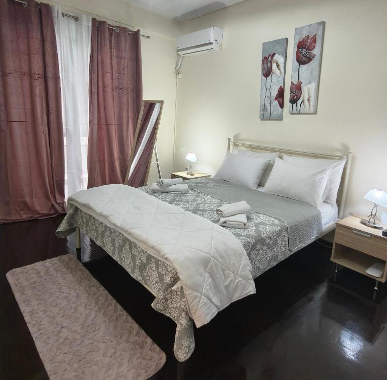 Piraeus City Center Apartment Port & Metro Dimotiko theatro - Bed and Breakfast Piraeus