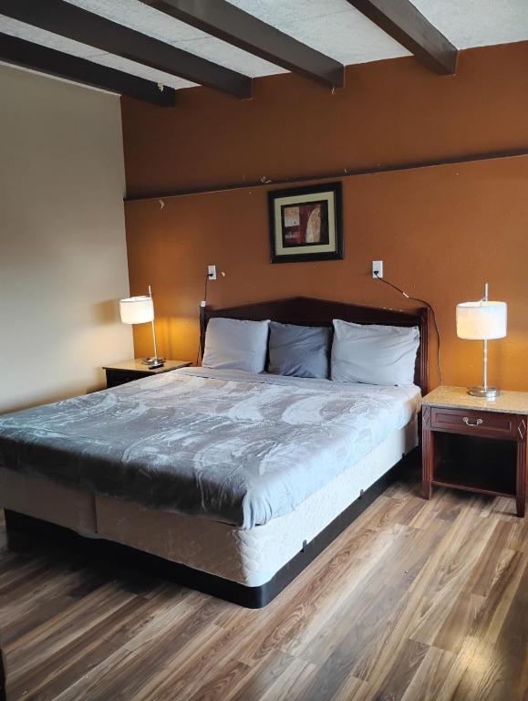 Gated 1 King BR 1 Bath Apt with Full Kitchen 233 - B&B Baton Rouge