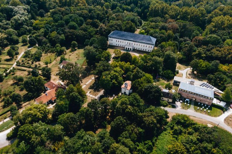 VILLABOGArT Esküvő-és Rendezvényhelyszín - B&B Alsóbogát