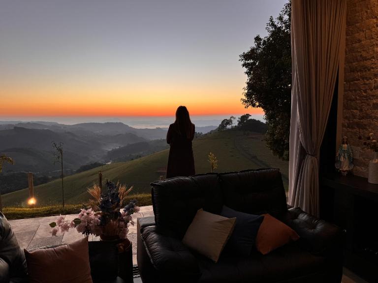 Casa de Vidro na Montanha - B&B Cambuí