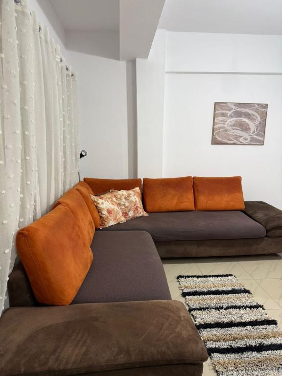 Apartament Drasa Serenity - Ferienwohnung Gjirokastra