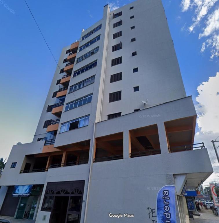 Apartamento no Centro com Ótima Vista - B&B Torres