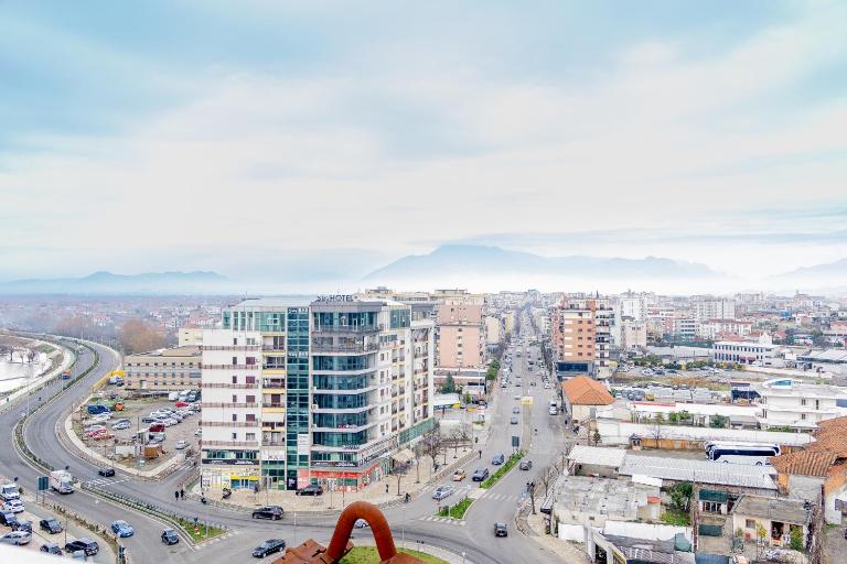 Luxury City View Studios with Balcony & Fast Wi-Fi - B&B Scutari