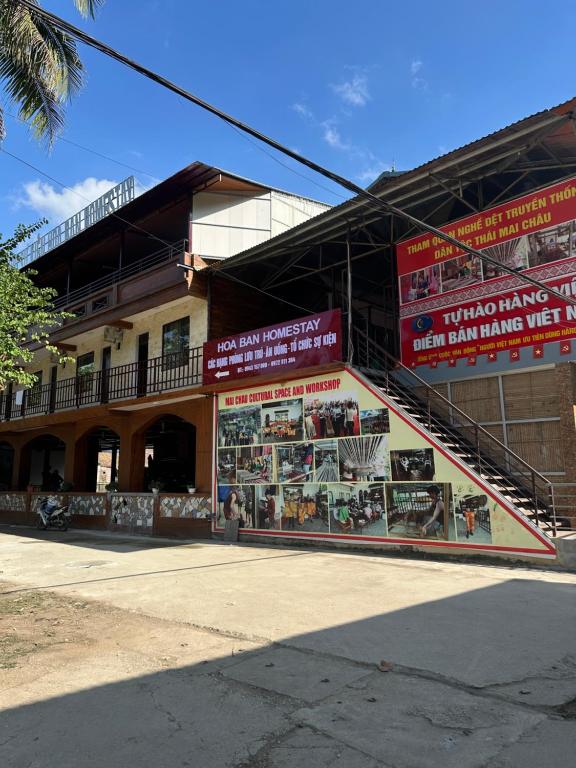 Hoa Ban Homestay - B&B Mai Châu