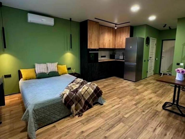 Green house в центрі міста - B&B Irpin