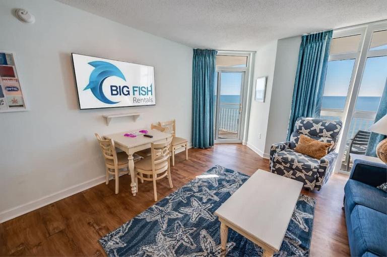 Baywatch Renovated, Unobstructed Oceanfront Views - B&B Myrtle Beach