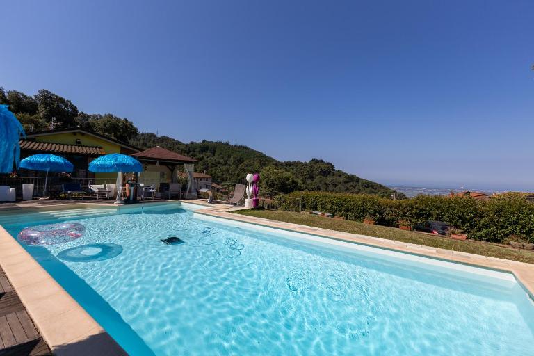 Villa di Anna & Marco - appartamento con piscina - Chambres d'hôtes Chiatri