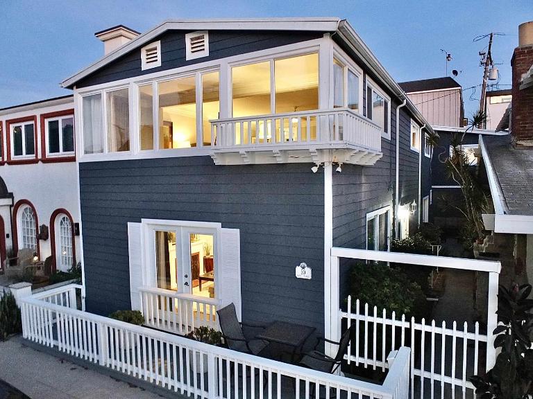 LB Peninsula Steps to Beach close to World Cup - B&B Long Beach