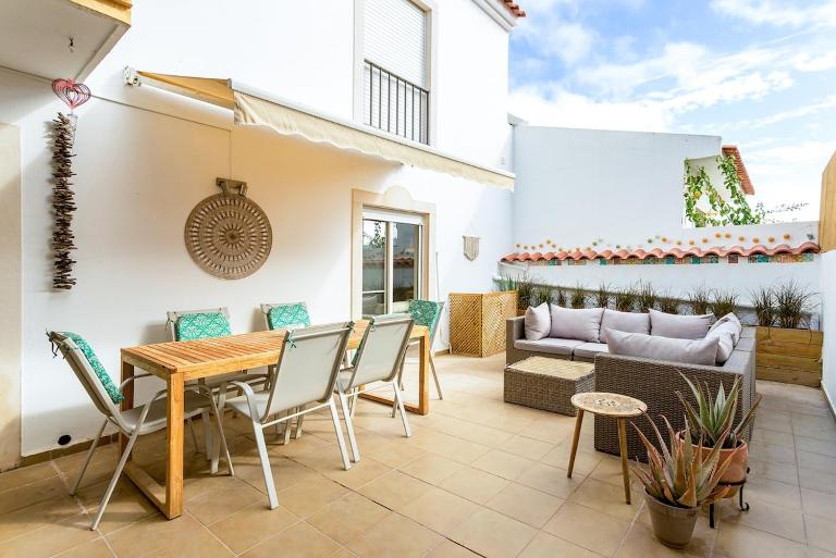 The Happy Terrace Tavira - City Center - by Homesbyfc - B&B Tavira