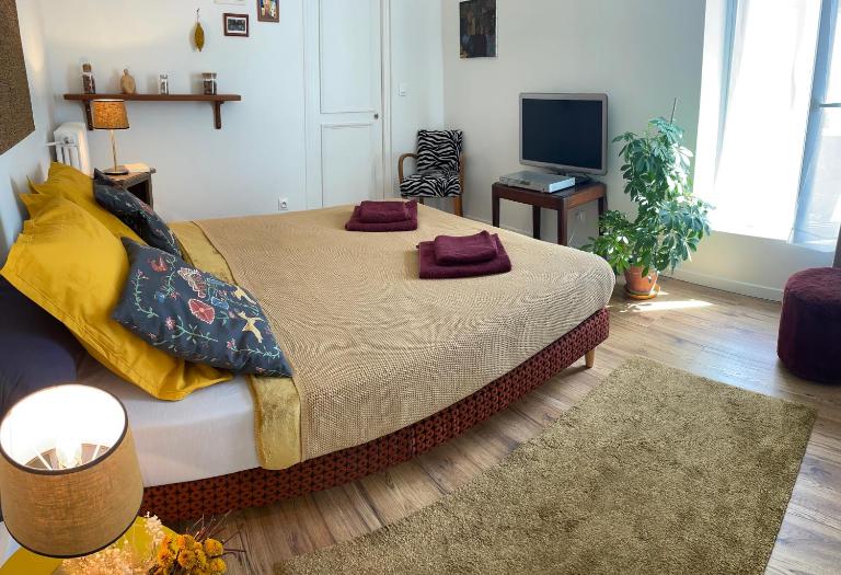 Suite - Chambre Cherry Plum - Ferienwohnung Coulommiers