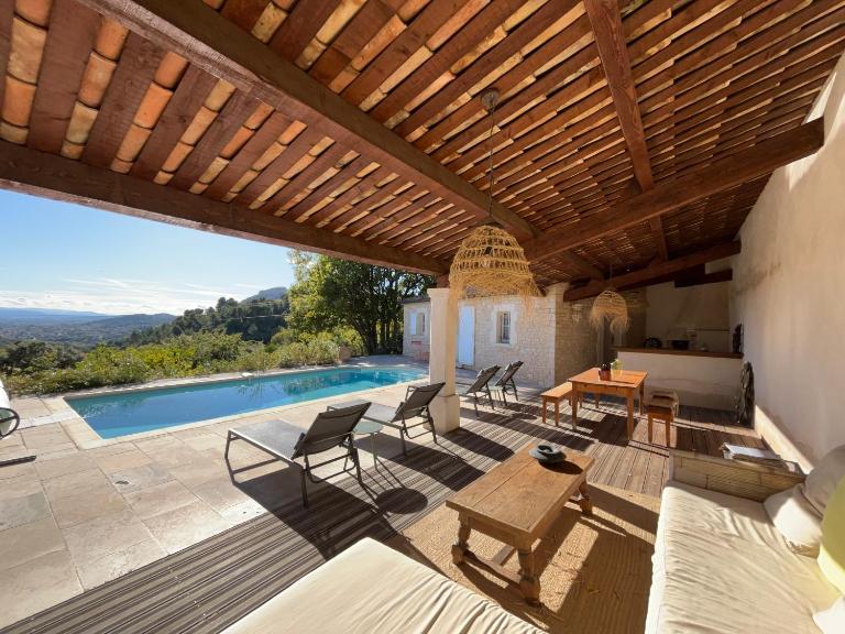 Clos des Cassis - Maison d'Hôtes - B&B Villeneuve