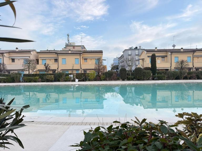 BORGO DEI FIORI - Solo per Famiglie - Chambres d'hôtes Lido di Jesolo