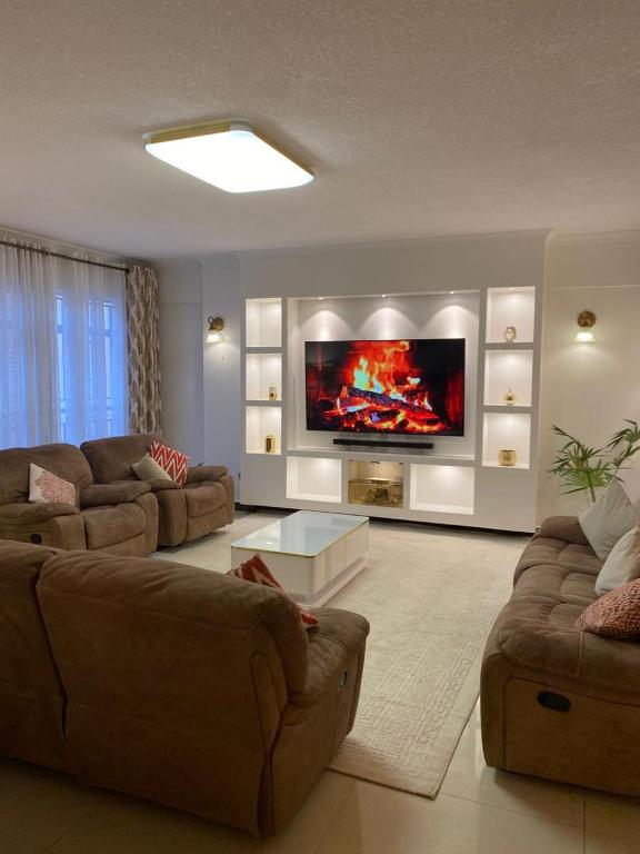 Elegant 4bd Apartment, Lavington Nairobi - B&B Nairobi